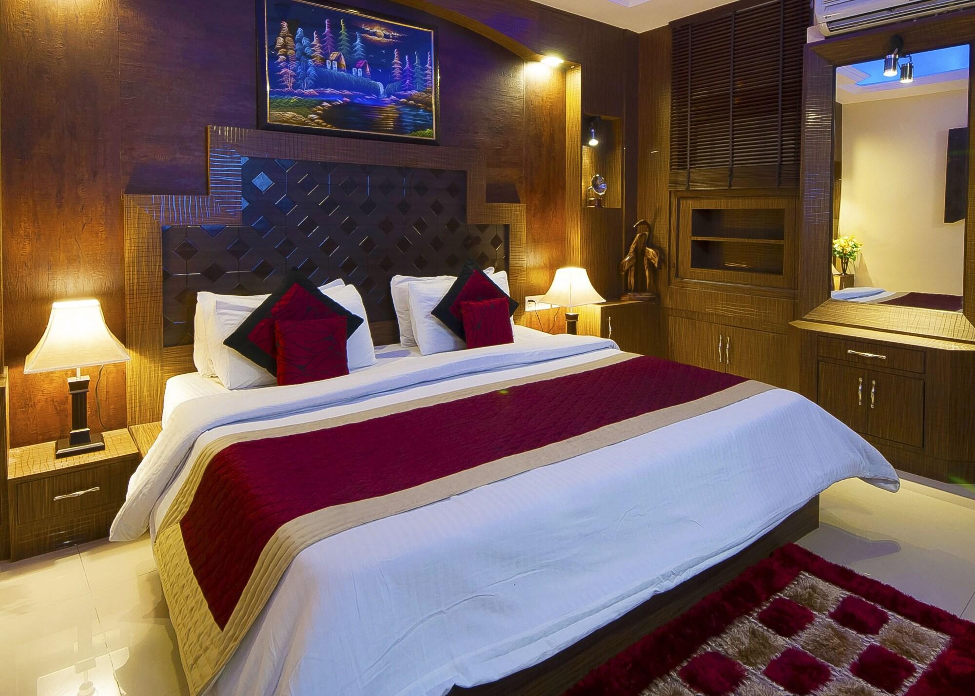 Airport Hotel Vishal Residency New Delhi Buitenkant foto