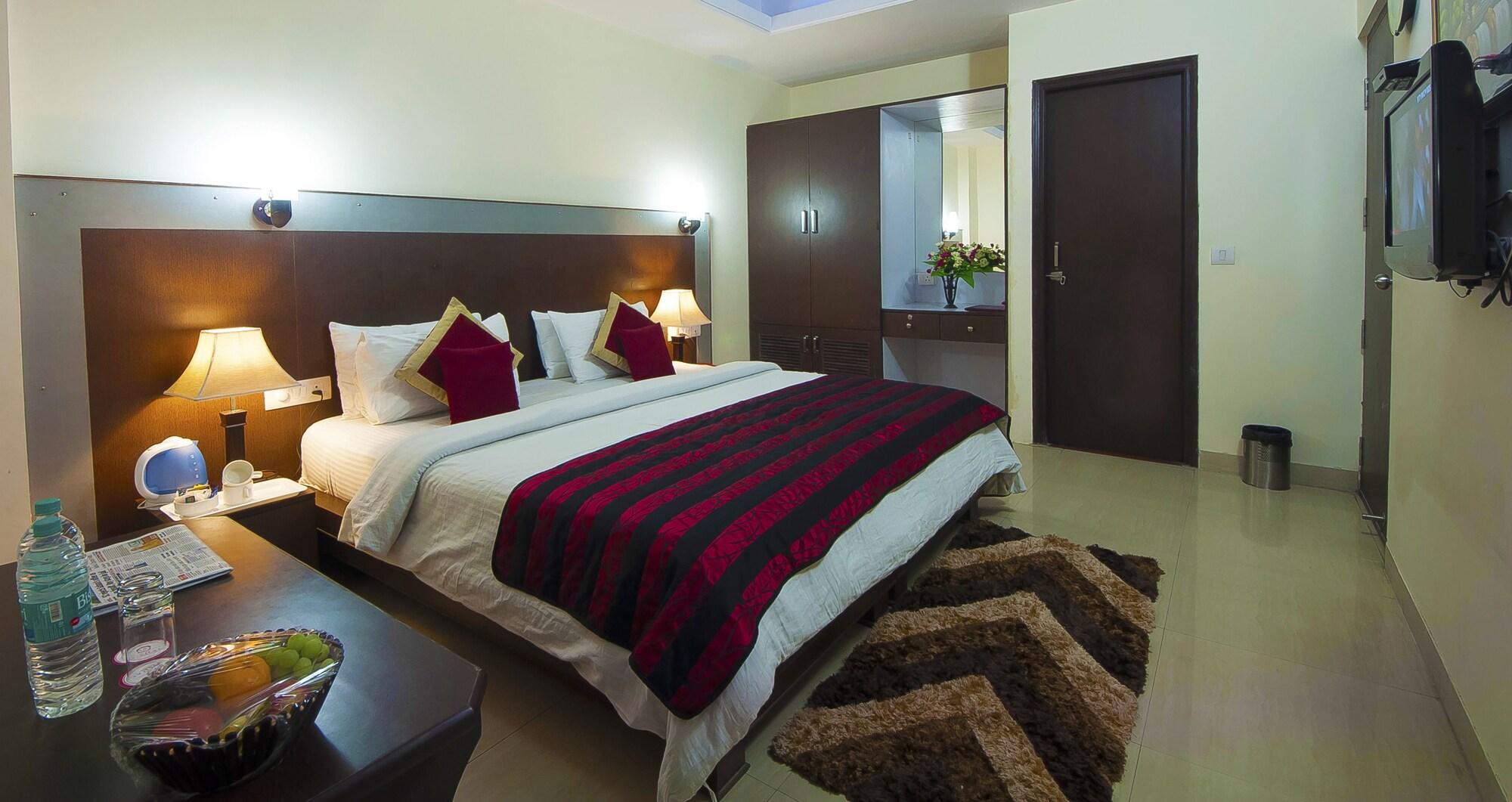 Airport Hotel Vishal Residency New Delhi Buitenkant foto