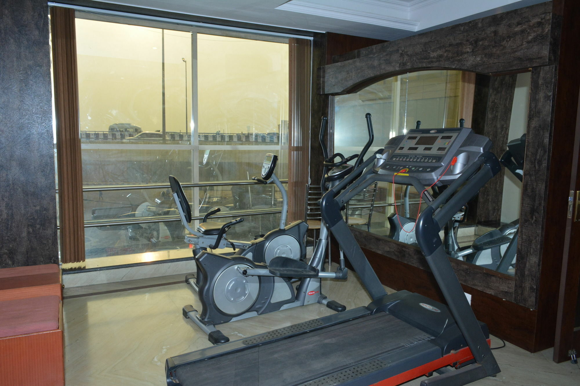 Airport Hotel Vishal Residency New Delhi Buitenkant foto